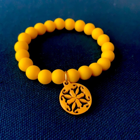 🔥🆕 Rustic Cuff Yellow Catherine Bracelet - Picture 2 of 2